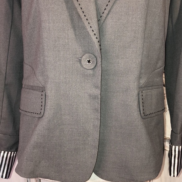 VINTAGE Candies NWT Dead Stock Gray with Black Decorative Top Stitching Blazer - Picture 5 of 14